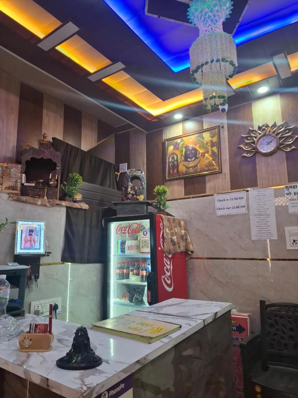 Hotel Sgh Subhadra Guest House Ayodhya エクステリア 写真