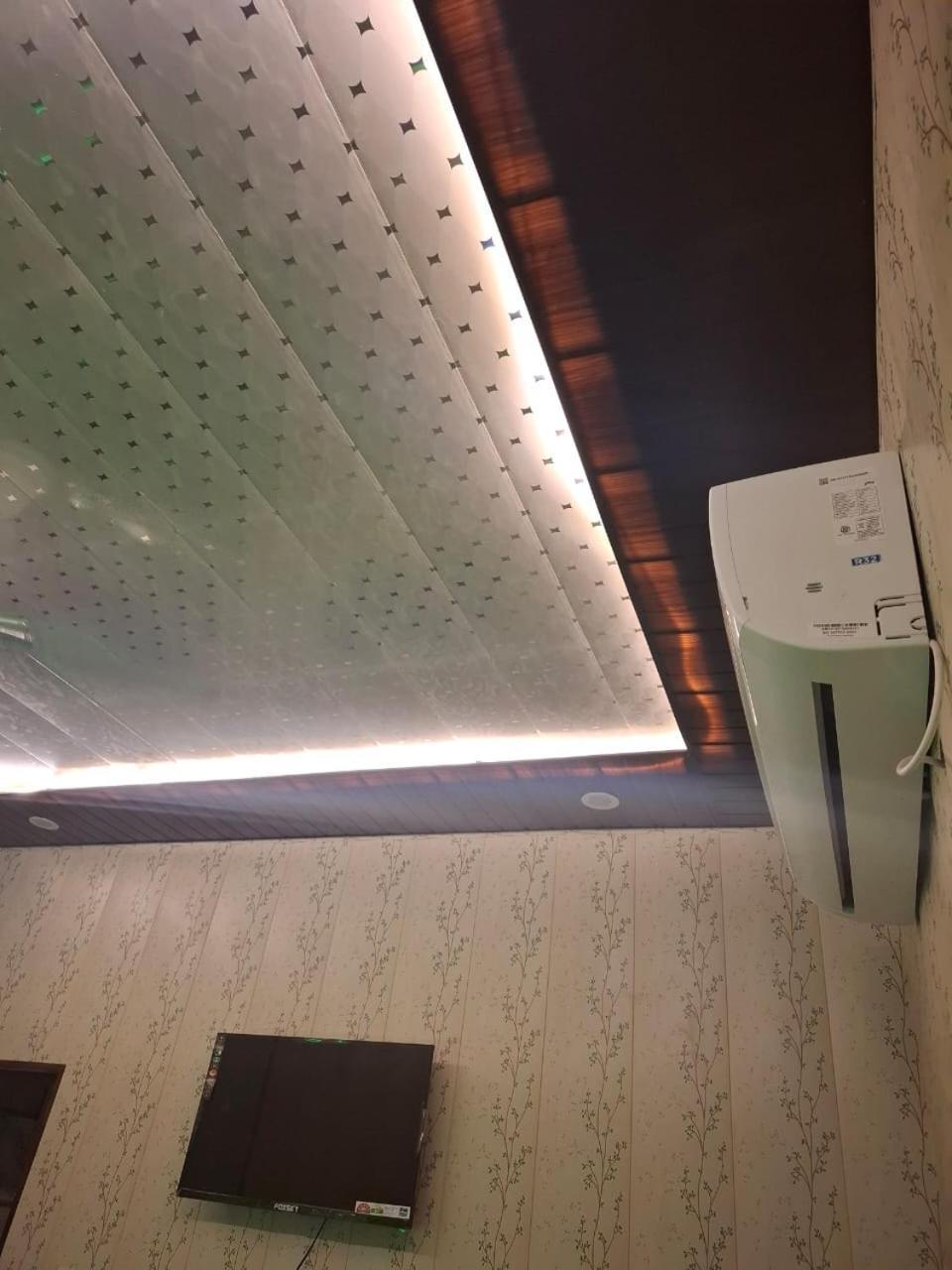 Hotel Sgh Subhadra Guest House Ayodhya エクステリア 写真